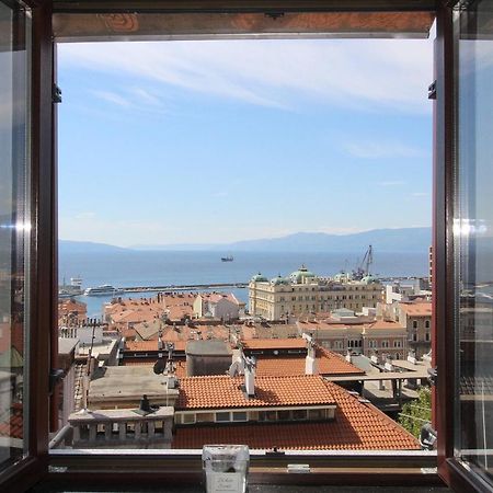 Апартаменты Penthouse Rijeka Centar Экстерьер фото